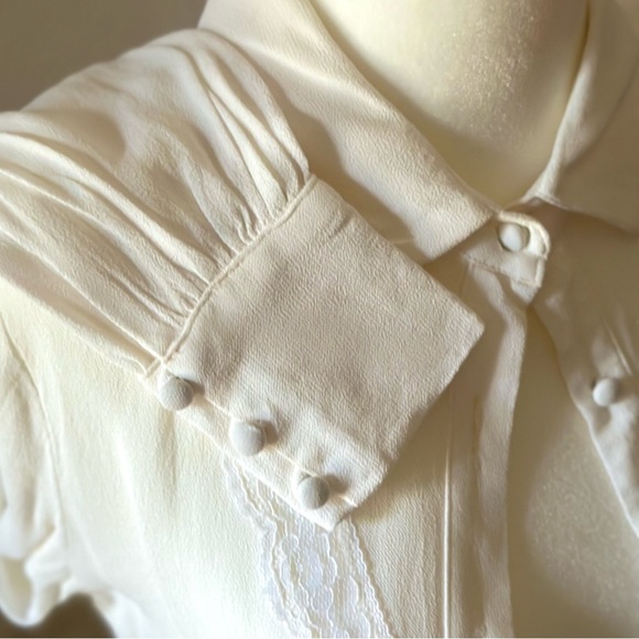 OG Reformation! White Lace Buttoned Blouse, XS - Picture 11 of 15